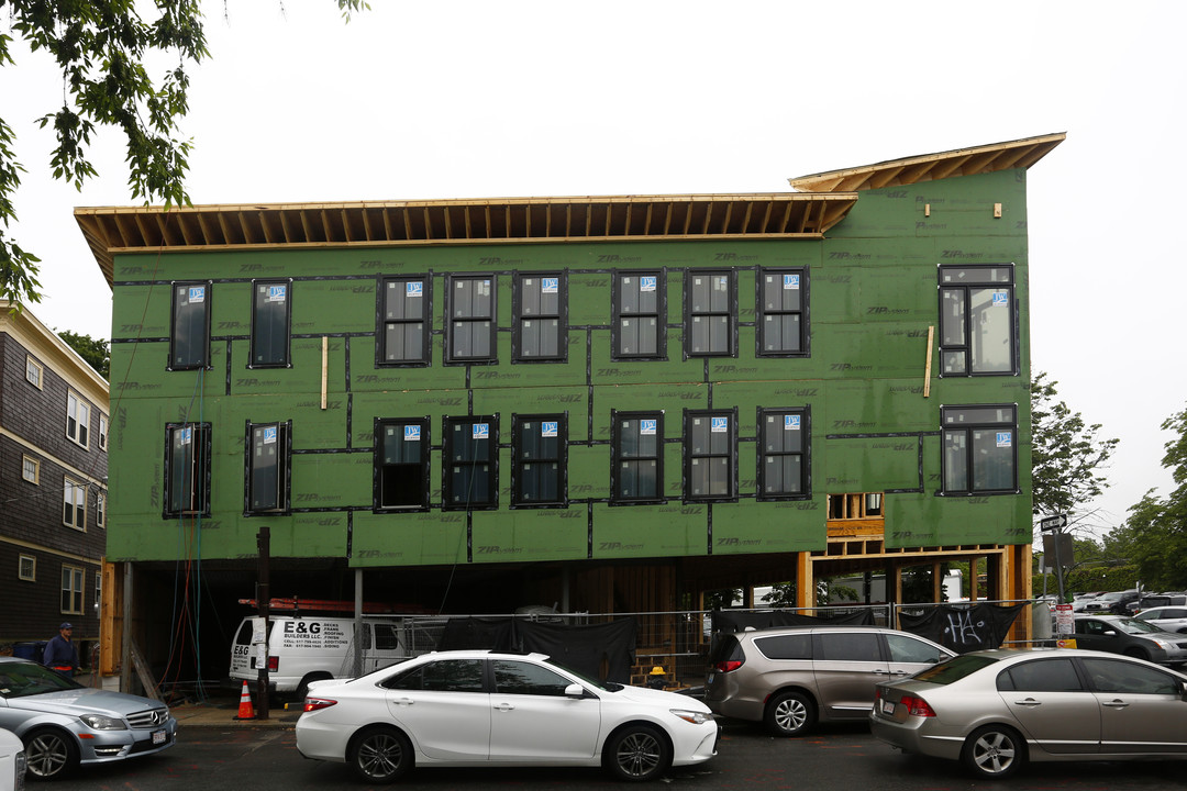 38-42 Hyde Park Ave in Jamaica Plain, MA - Building Photo