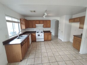 6937 S Copper Run Ave in Tucson, AZ - Building Photo - Building Photo