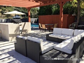 4124 N Eagle Rock Blvd, Unit 107 in Los Angeles, CA - Building Photo