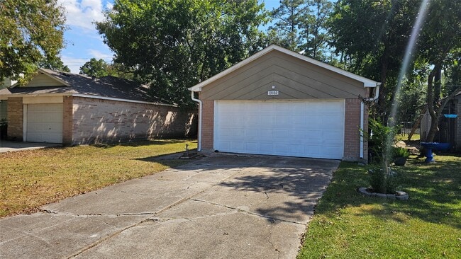 13102 Crystal Cove Dr in Houston, TX - Building Photo - Building Photo