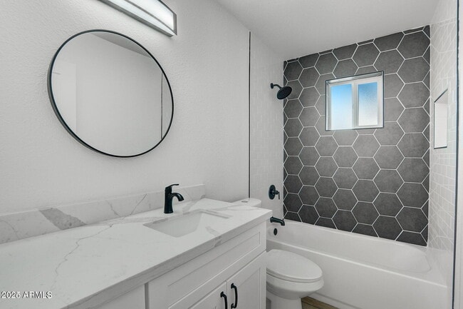 687 N Jackson St in Chandler, AZ - Building Photo - Building Photo