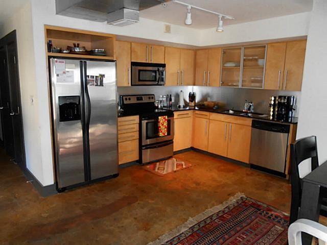 329 E Colorado Blvd in Dallas, TX - Building Photo - Building Photo