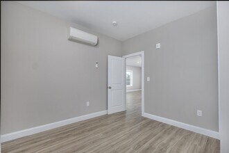 241 Mountain Ave, Unit #5 in Revere, MA - Building Photo - Building Photo