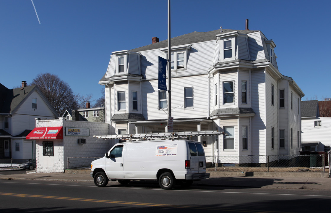 170 Main St in Everett, MA - Building Photo