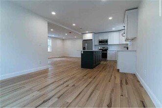 36 Ridgeway Ave in Providence, RI - Building Photo - Building Photo
