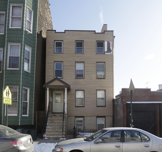 148 Calyer St in Brooklyn, NY - Building Photo - Building Photo