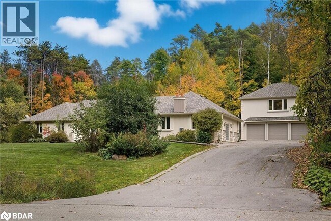 40 Algonquin Forest Dr in East Gwillimbury, ON - Building Photo - Building Photo