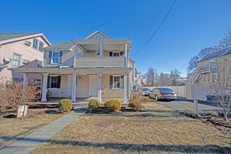 26 Orchard St in Stamford, CT - Foto de edificio - Building Photo