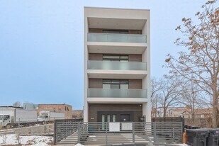 1921 S Jefferson St, Unit 2 in Chicago, IL - Building Photo
