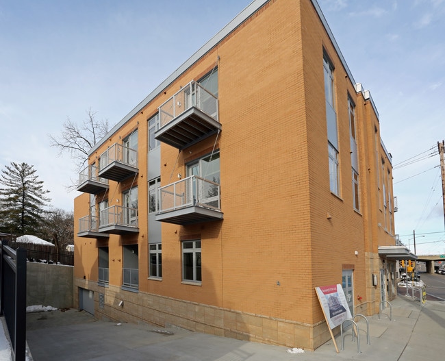 2505 University Ave in Madison, WI - Building Photo - Building Photo