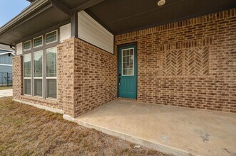 8003 Orizzonte St in Austin, TX - Building Photo - Building Photo