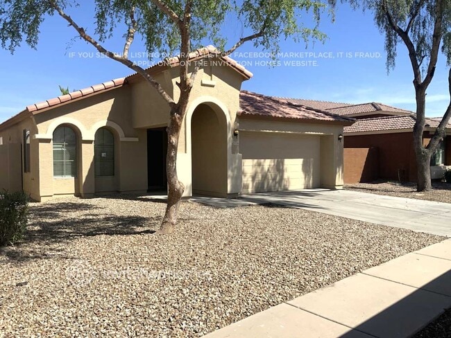 10538 W Roanoke Ave in Avondale, AZ - Building Photo - Building Photo