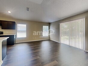 6090 Sage Willow Way in Jacksonville, FL - Building Photo - Building Photo