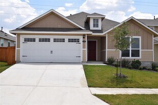 208 Shugart St in San Marcos, TX - Building Photo