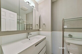 1123 Estes Ct in Naperville, IL - Building Photo - Building Photo