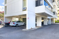 Bellevue Towers in Honolulu, HI - Building Photo - Building Photo