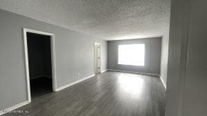 2387 Brian Lakes Dr E in Jacksonville, FL - Building Photo - Building Photo