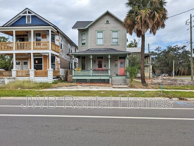 property at 449 E 1st St