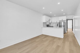 90 Carden St in Guelph, ON - Building Photo - Building Photo