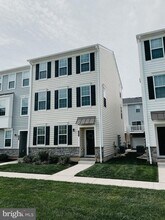 5 Jessop Ln in Hatboro, PA - Building Photo - Building Photo
