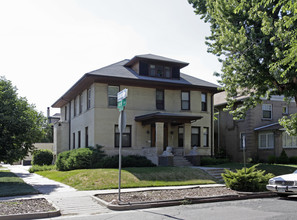 1401 Detroit St in Denver, CO - Building Photo - Building Photo