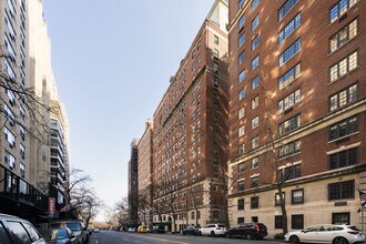 530 E 86th St in New York, NY - Building Photo - Building Photo