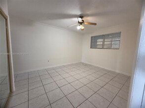 2940 NE 203rd St in Aventura, FL - Building Photo - Building Photo