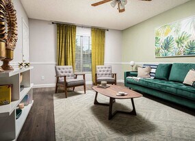 The Park at Chesterfield Apartment Homes in Tampa, FL - Building Photo