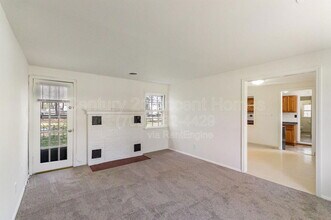 7800 Schelhorn Rd in Alexandria, VA - Building Photo - Building Photo