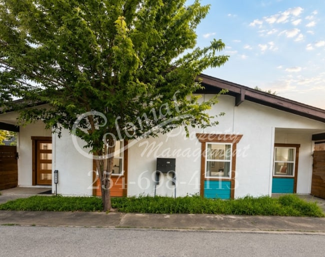 property at 2717 Parker Ln