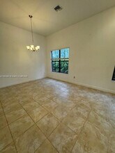 3927 NW 84th Way in Pembroke Pines, FL - Building Photo - Building Photo