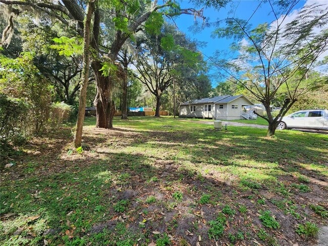 1810 SE 47 Terrace in Gainesville, FL - Building Photo - Building Photo