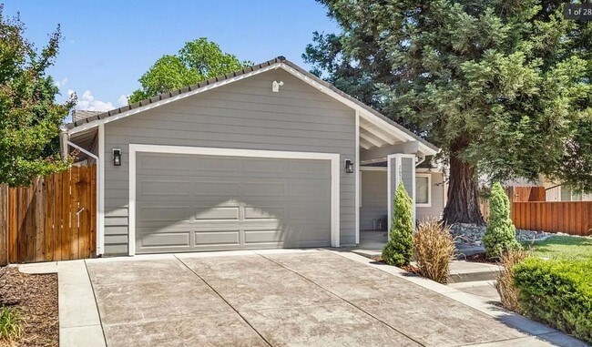 2653 Tierra Grande Cir in Sacramento, CA - Building Photo - Building Photo