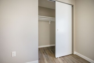 2827 SE 90th Pl in Portland, OR - Building Photo - Building Photo