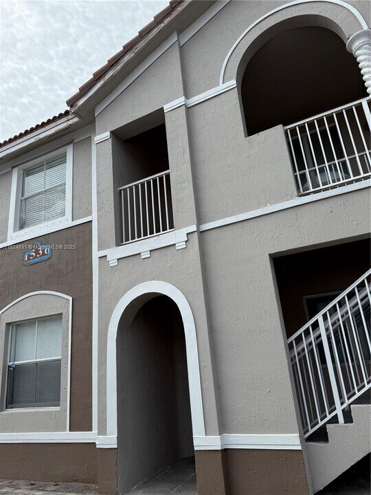 1536 SE 25th St in Homestead, FL - Foto de edificio