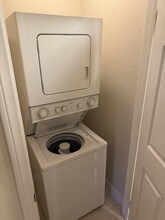 4713 Amber Ln, Unit Unit 3 in Sacramento, CA - Building Photo - Building Photo