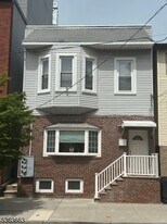 265 Cambridge Ave in Jersey City, NJ - Building Photo