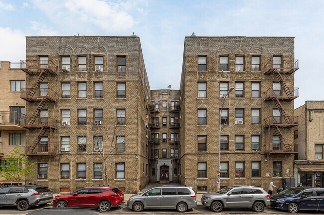 1261 49th St in Brooklyn, NY - Foto de edificio - Building Photo