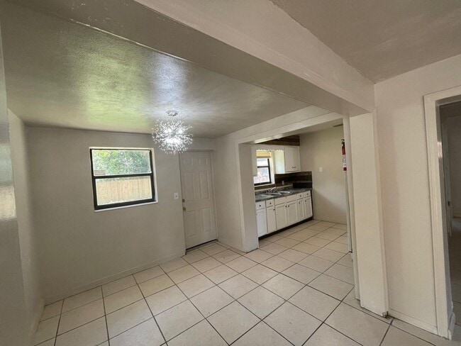 property at 226 6th Jpv St