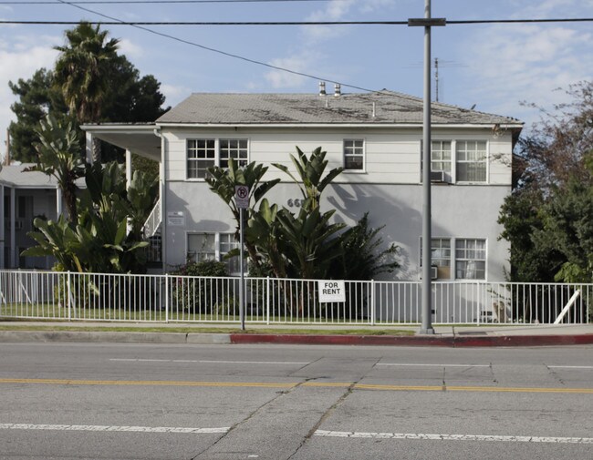 6659 Whitsett Ave in North Hollywood, CA - Building Photo - Building Photo