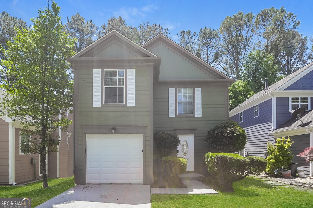 3020 Linden Dr in Lawrenceville, GA - Building Photo