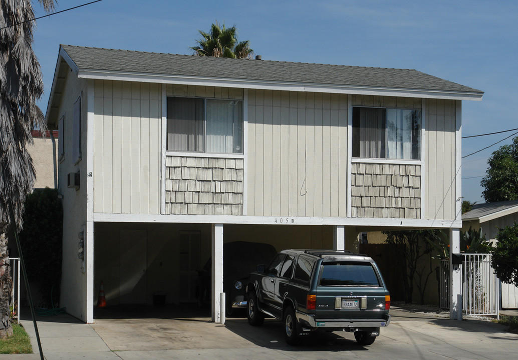 405 E 15th St in Santa Ana, CA - Building Photo