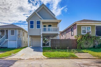 4025 Avenue M in Galveston, TX - Building Photo - Building Photo