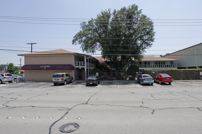 La Sierra (old) in North Richland Hills, TX - Building Photo - Building Photo