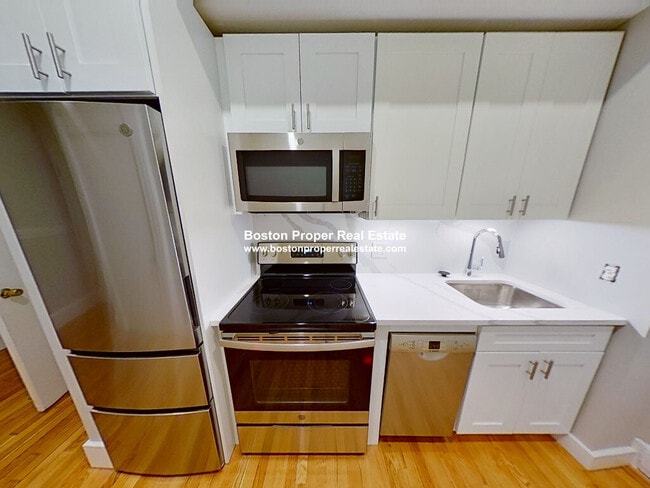 The Torrington in Boston, MA - Building Photo - Building Photo