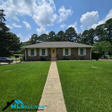2601 Cohnwood Dr in Durham, NC - Building Photo - Building Photo