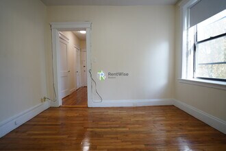 1156 Commonwealth Ave in Boston, MA - Building Photo - Building Photo
