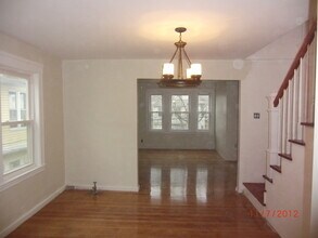 67 Marion St, Unit 2 in Medford, MA - Building Photo - Building Photo