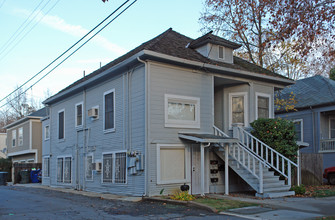 1514 26th St in Sacramento, CA - Foto de edificio - Building Photo