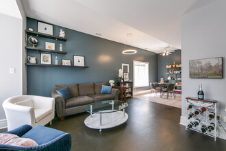 388 Manning Ave in Toronto, ON - Building Photo - Building Photo